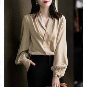 Women's Blouses 2022 Autumn Gentle Niche Shirt Temperament Double-breasted Lantern Long-sleeved V-neck Top French Commuter Casual Beauty