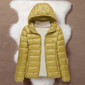 Męska marka Parkas Autumn Winter Light Down Kurtka dla kobiet z kapturem krótkie ultra-cienkie lekkie młodzież szczupły płaszcz kobiety Down Jackets 220909