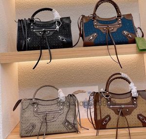 Designer Hohe Kapazität Motorrad Tasche Totes Vintage Klassische Brief Druck Frauen Reißverschluss Handtasche Mode Hohe Qualität Echtes Leder Messe