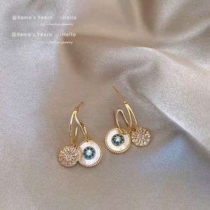 Personality elegance Classic Round Shell Flower Pendant Earrings Unique styling Luxury Jewelry Wedding Party Temperament For Womans Accessories Gift