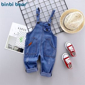 Overaller sommarbarn kostym barn små flickor overaller pojkar jeans bomull denim babykläder jumpsuit casual löst rompers dungarees 220909