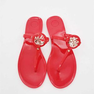 Jelly Slippers Sandal Summer Shoes Beach Flip Flops Clear Thong Knotted Designer Flat Brand Crystal Slides Fashion Metal Decoration Mid Low Heels 2023 Women