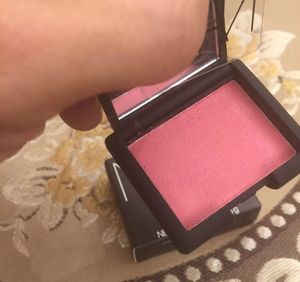 Mini tamanho de blush de alta qualidade 3,5 g novo em caixa de maquiagem de maquiagem em pó de pó de pêssego rosa