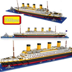 1860 Pcs Assemblage Titanic Sets Cruise Boat Model Pirate Ship DIY Building Diamond Mini Blocks Kit Children Kids Toys