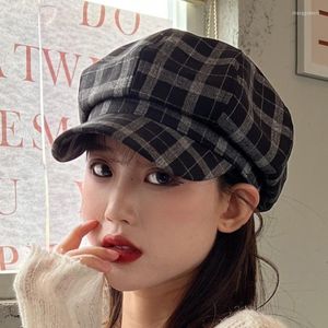 Berets Casual Octagonal Hats Women's Sboy Caps Wild Painters Distressed Denim Military Gavroche Trucker