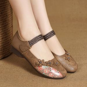 Women casual shoes Sandals Mary Jane women's garden flat moccasin 2023 Fashion Wedges Women Slippers Summer With Heels Beach engraved printing
