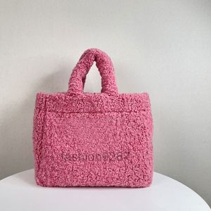 Borsa per la spesa nuova in peluche Borsa per donna Borsa per borse grandi Borsa a tracolla di qualità Borse posteriori in morbido tessuto di spugna Materiale multiplo 2022