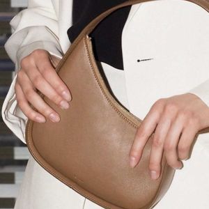 Radväskedesignern lyx för kvinnors handväskor crossbody purses stor kapacitet totes 7a högkvalitativ multicolour mode lnclined axel svart walle fbct