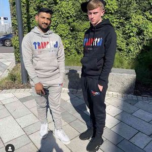 2022 Hoodies Trapstar European och American Street Fashion BR Handduk broderad med ins m￤ns kvinnors l￶sa sport fritidsupps￤ttning plysch