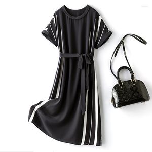 パーティードレスシルクドレスブラック2022夏の女性のファッション半袖長いスカートマルベリークレープデチーンラウンドネック