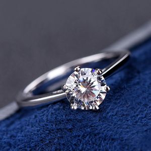 Joyas finas Real Moissanite Platinum Plating Sterling Silver ct Diamond Wedding Rings Classic Prong Ring