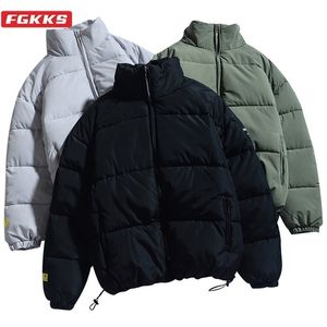 Masculino Down Parkas Fgkks Winter Men Men Solid Color Parkas Marca de qualidade masculina colar jaqueta quente e espessa moda casual casual casal 220909