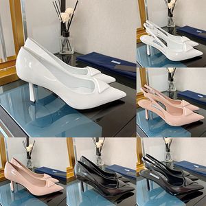 Designerklackar Klänning skor Logotyp tryckt 75 mm högklackat borstat läder Pumps svart vit rosa slingback festsandal med låda lyxiga kvinnor bröllopssandaler