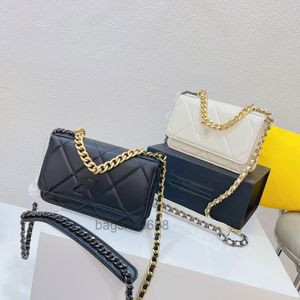 Designer Bags Pearlescent Bag Chain kan vara Cross-Body Single Shoulder Card Slot Zipper Bit Change Bit 5A High-End Quality Luxury Fashion W 2022