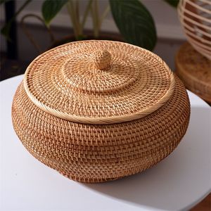 Storage Baskets Round Rattan Boxes with Lid Hand-Woven Multi-Purpose Wicker Tray Picnic Food Bread Snack Fruit Table Storage Willow Basket 220912