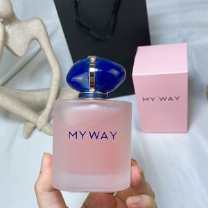 여자 향수 90ml 꽃 EDP 서리가 달린 병 여성 스프레이 레이디 매력 향수 최고 품질과 빠른 무료 우송료