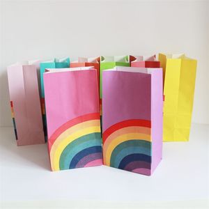 Granquina de papel Kraft Paper Rainbow Food Bacs Trate Kids Birthday Cookie Bag Rainbow Saco de festa de Natal 40pcs/lote 220913