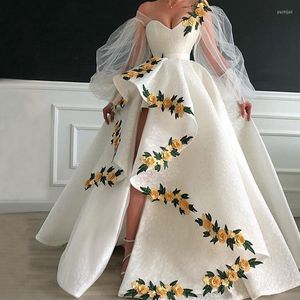 Partykleider mit langen Ärmeln, weiß, Abendkleid, 2022, Ballkleid, geteilt, Spitze, Blumen, islamisches Dubai, Saudi-Arabien, formelle Kleider, Abschlussball, Party