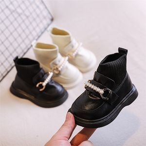 Boots Spring Autumn Autumn Color Baby Baby Girls Boots Batent Leather Metal Decoration Toddler Short Boots 15-25 Size Leather Shoes 220913