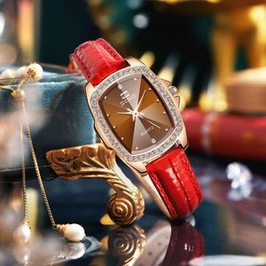 Vintage kvinnor tonneau armbandsur elegant designer kvarts strass solm￶nster klockor l￤der band vattent￤tt armbandsur relojes de lujo f￶r dam