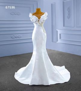 Abito da sposa a sirena sexy morbido raso bianco design di tendenza perline parziali SM67536