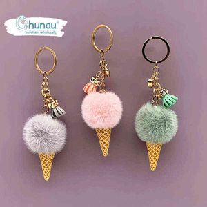 Nyckelringar Söt Pompom Ice Cream Keychain Cartoon Plush Pendant Cone Keychains for Woman Bag Car Key Chain Ring Hair Ball Creative Gift T220909