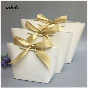 Confezione regalo 10 pezzi Bomboniera Fiocco Sacchetto regalo Sacchetti di carta fai-da-te riciclabili per vestiti Matrimonio Festa di compleanno con decorazioni per celebrazioni con manico 220913