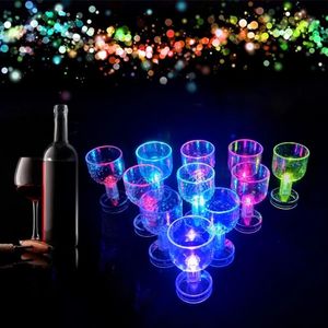 Casas de vino Led Color de color flash Cambiar agua Ligera activada CHAMPAGNE Beer Whisky de 50 ml Bebidas de vidrio Dise￱o elegante para beber C￳ctel de vidrio novedad