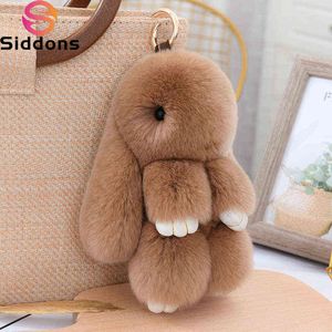 Keychains Luxury 15cm Real Rex Rabbit Fur Keychain Lovely Play Dead Rabbit Key Ring Girls Key Bag Decoration Emo Jewelry Accessories Gifts T220909