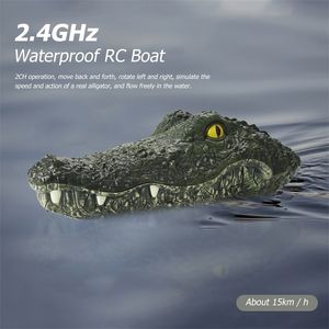 ElectricRC Animals Boat 24GHz RC 4Channel Alligator Vivid Head Simulation Prank Fun Scary Electric Toys Summer Water Spoof Gift 220914