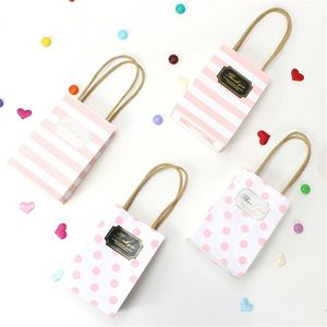 Presentförpackning 50pc ränder/poäng bröllopsgavar och gåvor till gäster baby shower födelsedagsfest dekorationer barn papper presentpåsar med handtag 220913