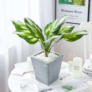 Dekorativa blommor 1 PC Konstgjorda v￤xter Gr￶na bladvaser Heminredningar Jade Heart Plant Table Ornament Garden Decor Supplies