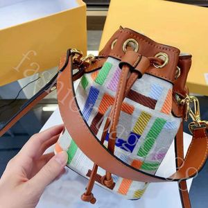 Colorful Canvas Mini Bucket Shoulder Crossbody Bags For Women Purses Luxury Designer String Real Leather Handbags Totes Fashion Lady Brand Small 18cm Tote Bag Purse