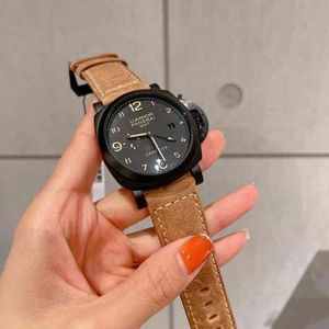 ساعة Wristwatch الفاخرة الساعات المقاومة للماء المصمم حركة الرجلين الميكانيكية للرجال Weng