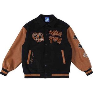 Męskie kurtki dla mężczyzn Vintage brązowa kurtka uniwerek Hip Hop Puzzle Haft Preppy Bomber Kurtka Kobieta luźna swobodna splicing mundur baseballowy nowy t220914