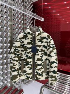 2022 New Men's Down Jacket Men's Designer Camuflaje Camuflaje Decoración de decoración Coloque Chaqueta de calentamiento - Chaqueta de tamaño chino Down