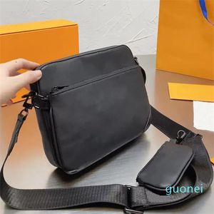 Designer -Fashion Men Shoulder Bags Luxury Designer Cross Body Handbags Women Crossbody Bag 3 Pieces Set Canvas Leather Chain Handbag Letter Embossing Black