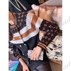 2022 new fall fashion women's knits wear designer high-end Austrian quality vintage jacquard L double row gold button round neck sweater temperament style striped top