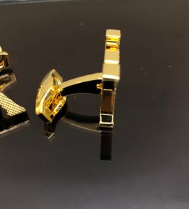 Lüks Tasarımcı Kol Düğmeleri Erkekler Klasik Harfler Kol Düğmeleri Gömlek Aksesuarları Düğün Hediyeleri Moda Takı Düğün Damat Kol Düğmesi EN Kaliteli Özelleştirmek