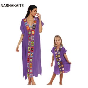 Family Matching Outfits NASHAKAITE Mother Daughter Dresses Loose Beach Sarongs Wear Hollow Floral Bathing Suit Covers Up Mommy and me Dress Family Look 220914