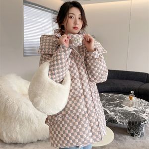 Womens Down Down Parkas Autumn e Winter Pink Plaid Down Jacket para mulheres médias e longas pequenas moda de estilo estrangeiro de estilo pop 220914