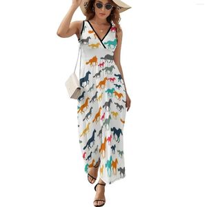 Sukienki na co dzień kolorowe konie sukienka koń kreskówkowy nadruk Vintage Maxi wysoka talia odzież uliczna Boho plaża długie kobiety V Neck Vestido