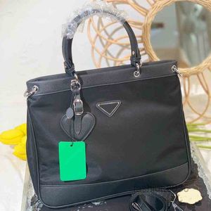 Teczki Luksusowe Torby Designertote Kobiety Zakupy Torebka Na Ramię Wysokiej Jakości Nylonu Crossbody Kobiece Portmonetki Podróżne 220402Multi Pochette