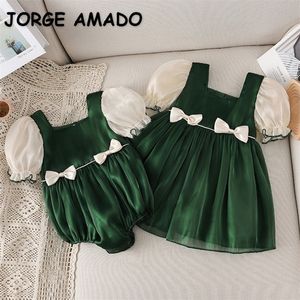 Abiti coordinati per la famiglia Abito estivo Maniche corte a sbuffo Colletto quadrato Abito patchwork bianco verde Body Ragazze Sorella Abiti coordinati E9288 220914