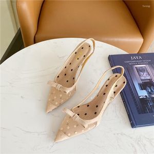 Sandaler pumpar lyx 2023 kvinnors stilettos koreansk stil polka dot svart kv￤llsfest h￶ga klackar slingback kvinnor skor vuxen