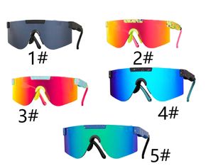 NUOVA PRIMAVERA estate ragazzo moda occhiali da sole occhiali da moto ragazze Dazzle colore Ciclismo Sport Occhiali polarizzati vento per bambini all'aperto 5 COLORI