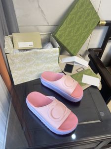 Marshmallow Breattable Platform Macaron Slipper Designer TPU 5CM BEN BEN RAISING TJÄRT SANDY SAND STRAND KVINNA KVINNA Hög Quaitly Sandals Shoes med låda storlek 35-42