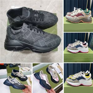 Designer casual skor rhyton sneakers män kvinnor plattform tränare multicolor vintage sneakers lyx gammal pappa sportsko jordgubbe mus tränare med låda