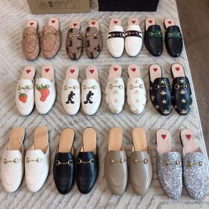 2022 Fashion Designer Women Fur Slippers Bee Loafers Genuine Leather Mules Princetown Woman metal buckle chain Lazy Slides Casual Flat Shoes Slipper 3 T7vN#