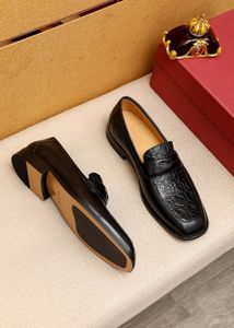 Homens clássicos de couro genuíno de apartamentos de planícies Oxford Sapatos de alta qualidade masculino de festas de festa de festas Sapatos deslizam em mocassins casuais tamanho 38-45